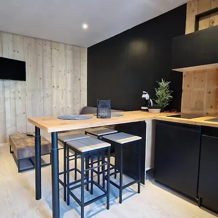 Renove A - Plage, Centre & Gare A Pied